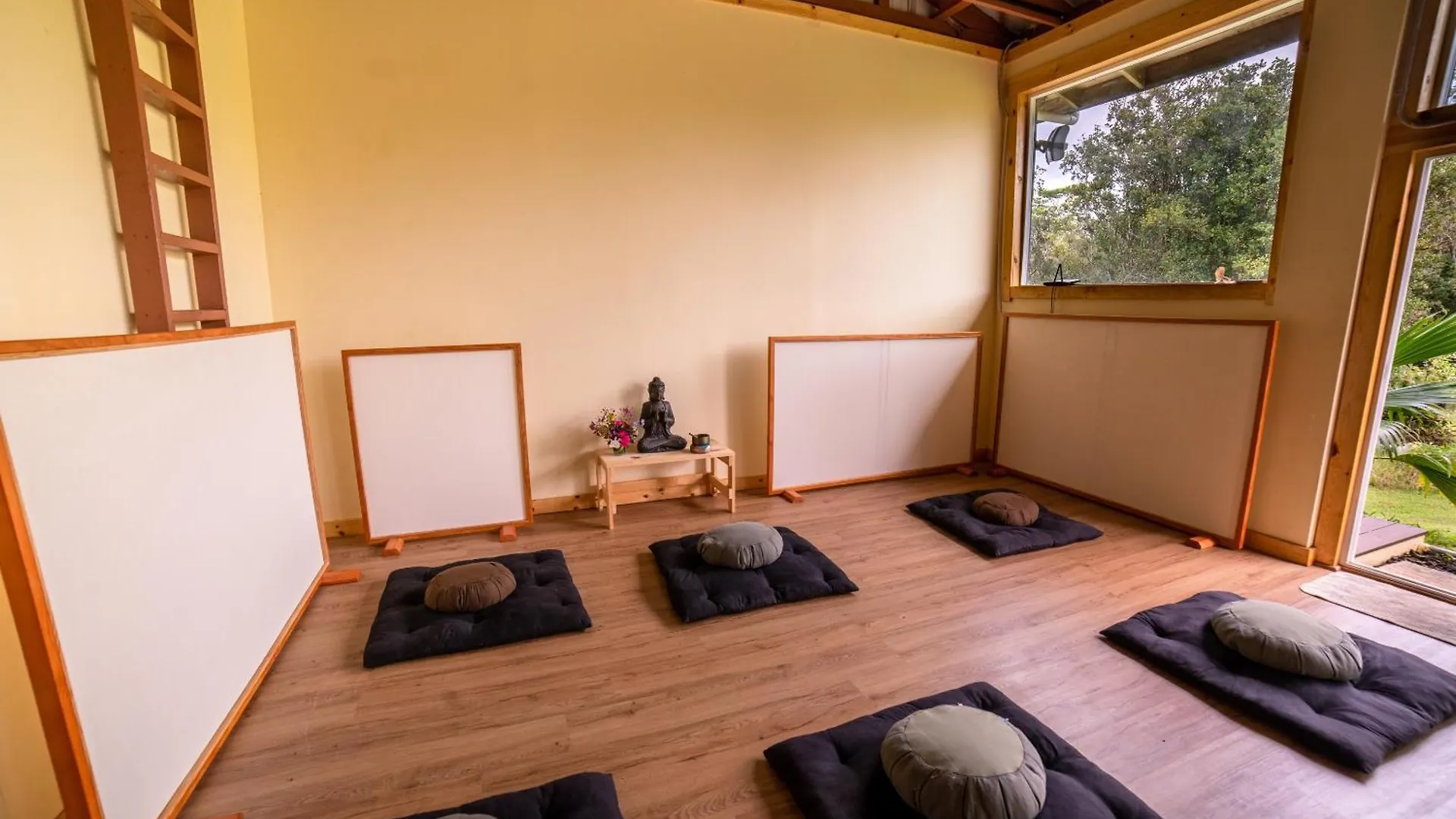 Kikala Waterfall Lodge 힐로 0*,  미국