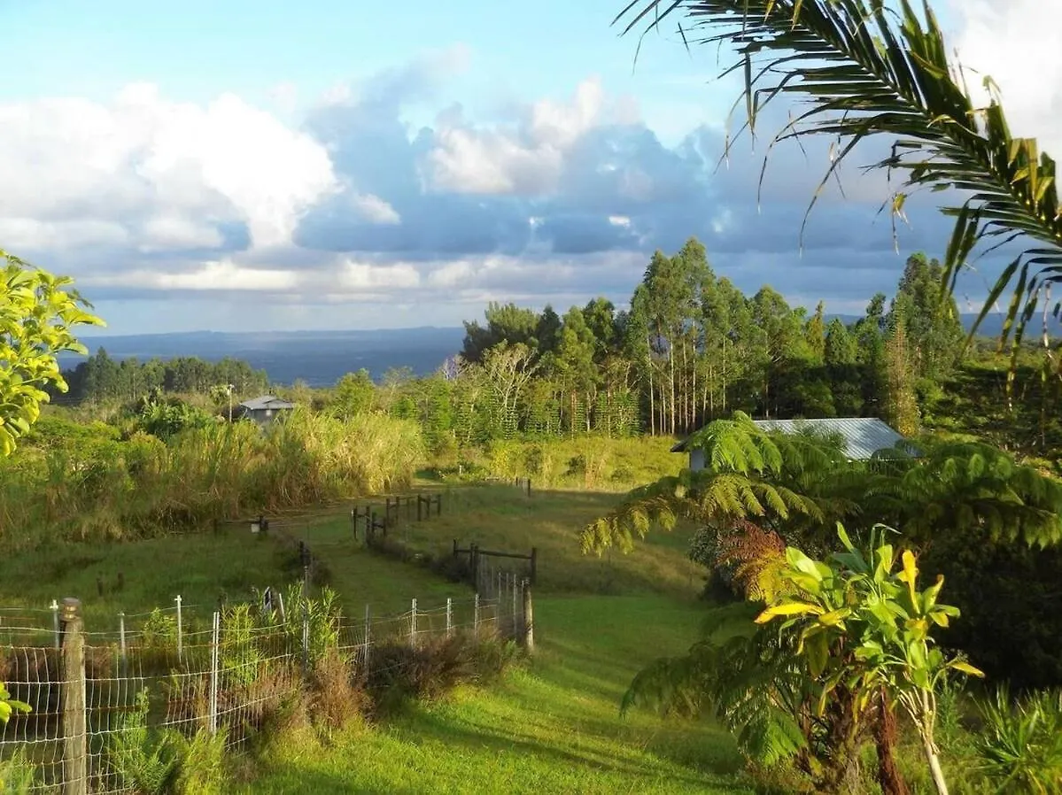 Kikala Waterfall Lodge 힐로